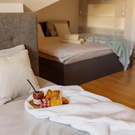 High Tatras Family Mansion With Sauna, Jacuzzi & Gym Vila Nova Lesna