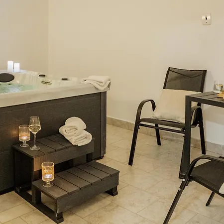 High Tatras Family Mansion With Sauna, Jacuzzi & Gym